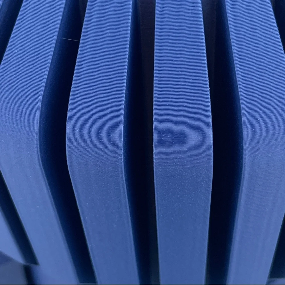 Indoor Flower Pot, The Vaki Planter Pot w Drainage Holes & Drip Tray, 3D Printed